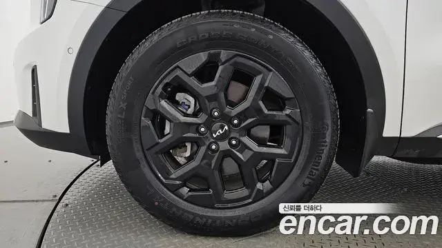 Kia Sorento 2023 — Фото 5/20
