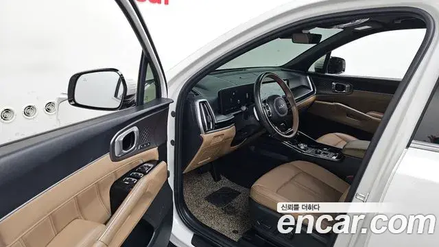 Kia Sorento 2023 — Фото 10/20