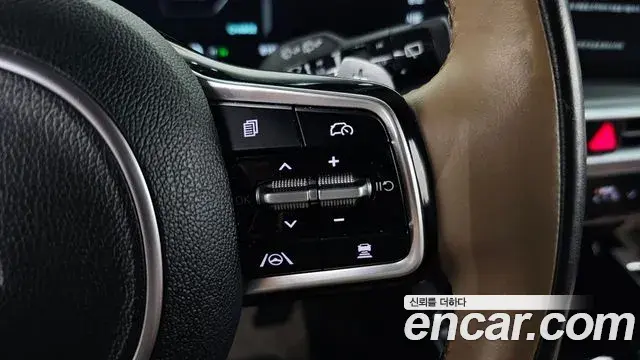 Kia Sorento 2023 — Photo 7/36
