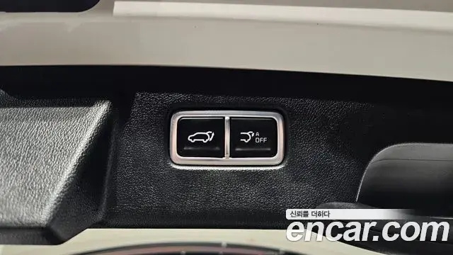 Kia Sorento 2023 — Photo 27/36