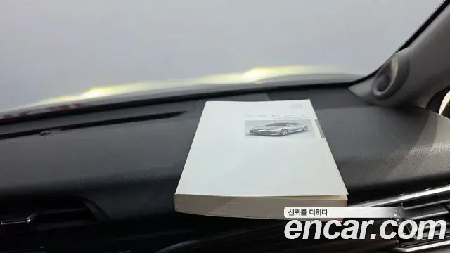 Toyota Camry 2019 — Şəkil 30/32