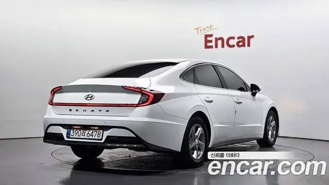 Hyundai Sonata 2022 — Фото 2/20