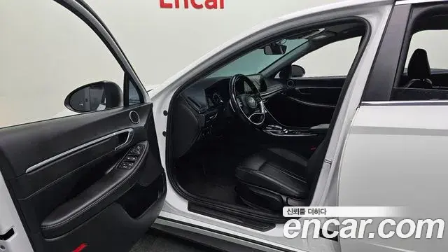 Hyundai Sonata 2022 — Фото 10/20