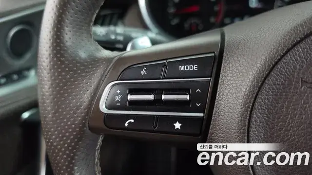 Kia Stinger Meister 2021 — Photo 31/44