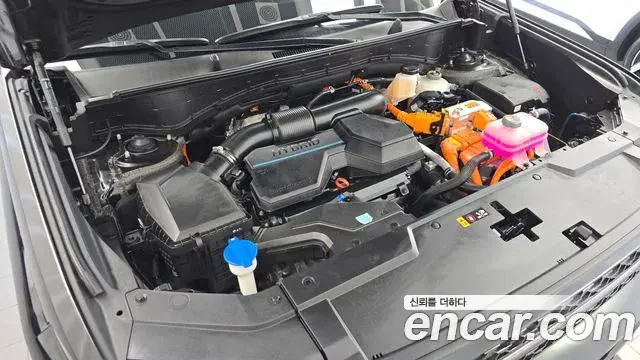 Hyundai Santa Fe 2023 — Фото 6/20