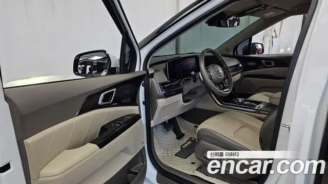 Kia Carnival 2021 — Фото 10/20