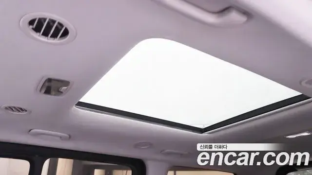 Hyundai Staria 2021 — Фото 12/20