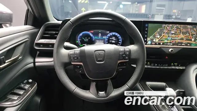 Toyota Crown Crossover 2024 — Фото 13/20