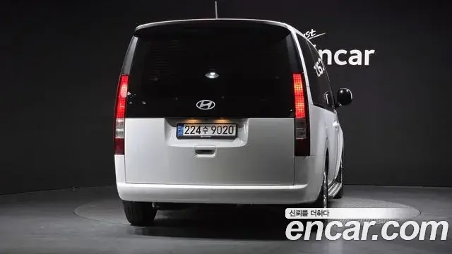 Hyundai Staria 2024 — Фото 4/20