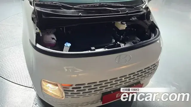 Hyundai Staria 2024 — Фото 6/20