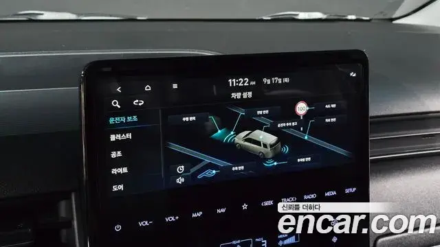 Hyundai Staria 2024 — Фото 17/20