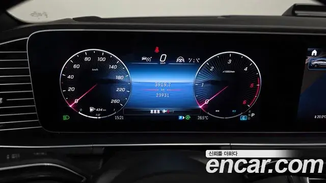 Mercedes-Benz GLE-Class 2023 — Фото 8/20