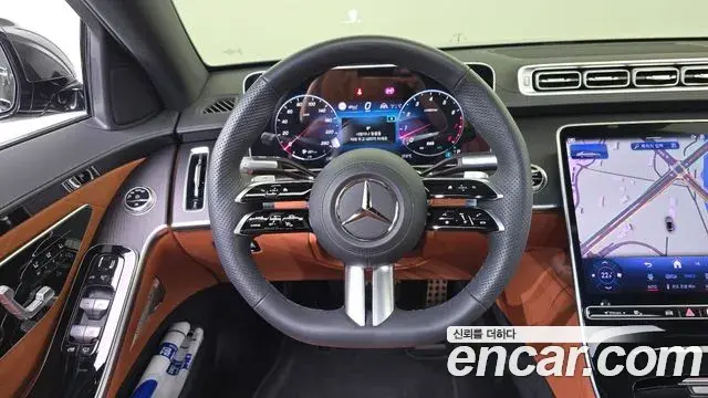 Mercedes-Benz S-Class 2025 — Фото 13/20