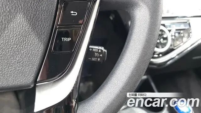 Toyota Prius C 2019 — Фото 18/20