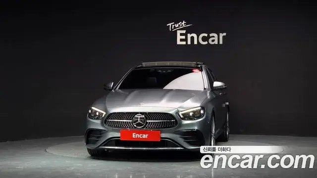 Mercedes-Benz E-Class 2022 — Фото 2/20