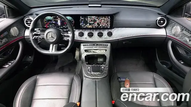 Mercedes-Benz E-Class 2022 — Фото 10/20