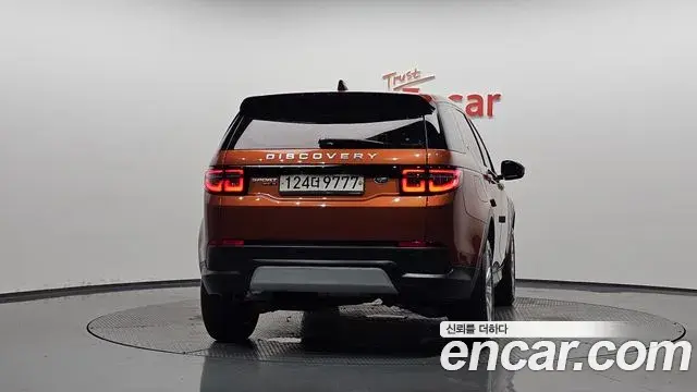 Land Rover Discovery Sport 2020 — Фото 4/20
