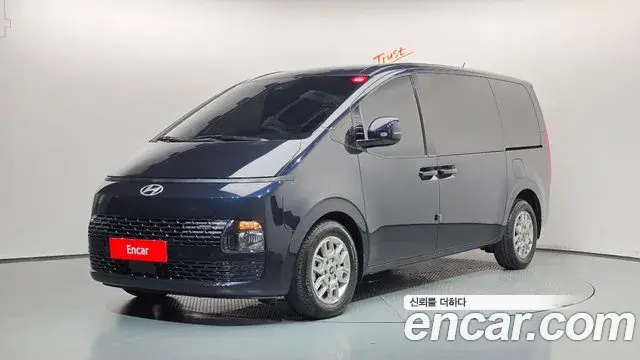 Hyundai Staria 2024 — Фото 1/20