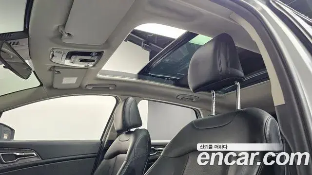 Kia Sportage 2021 — Фото 18/20
