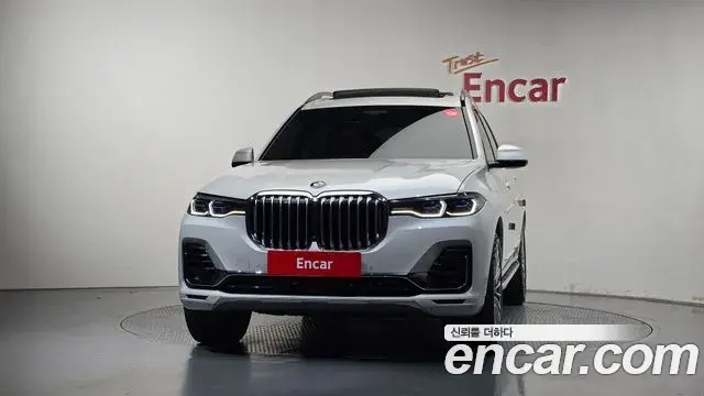 BMW X7 2021 — Фото 3/20