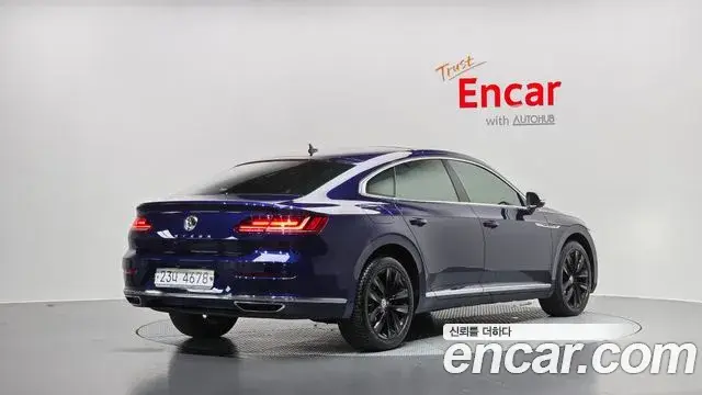 Volkswagen Arteon 2019 — Фото 2/20