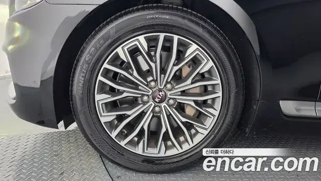 Kia The K9 2019 — ფოტო 16/33