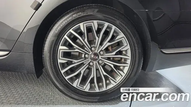 Kia The K9 2019 — ფოტო 17/33