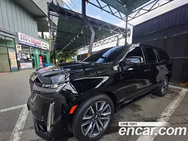 Cadillac Escalade 2023 — Photo 15/20