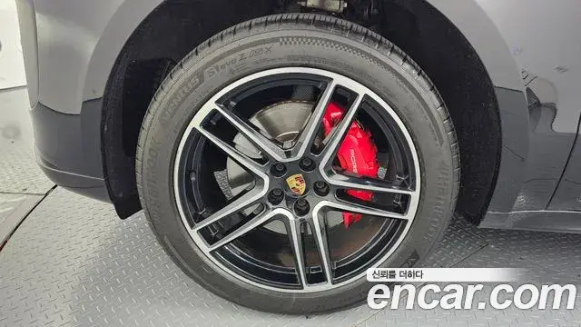 Porsche Macan 2020 — Şəkil 10/31