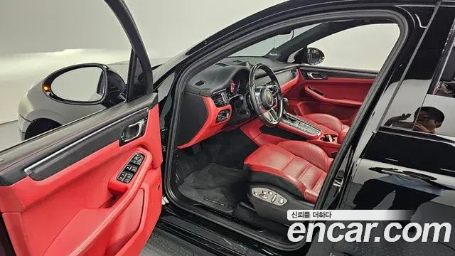 Porsche Macan 2020 — Şəkil 5/31