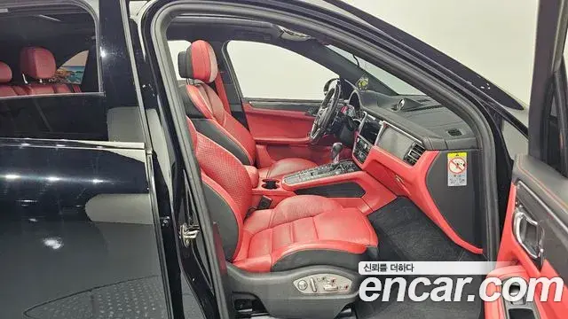Porsche Macan 2020 — Şəkil 4/31