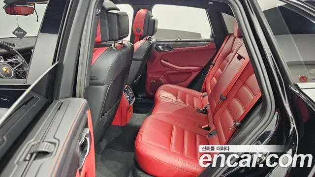Porsche Macan 2020 — Şəkil 29/31