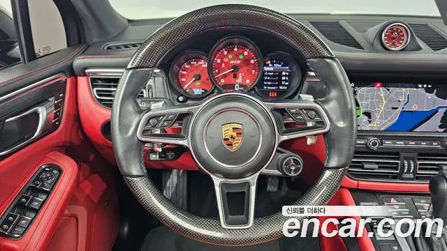 Porsche Macan 2020 — Şəkil 27/31