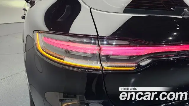 Porsche Macan 2020 — Şəkil 26/31