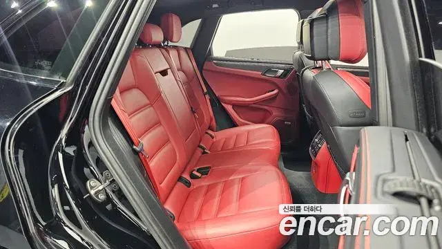 Porsche Macan 2020 — Şəkil 1/31