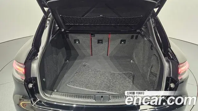 Porsche Macan 2020 — Şəkil 20/31