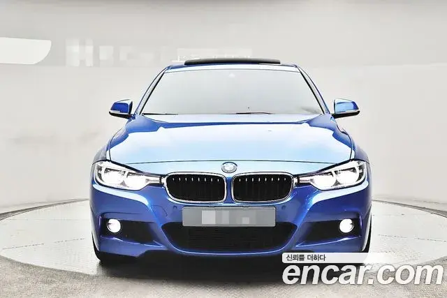 BMW 3 Series 2018 — Фото 2/20