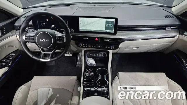 Kia K5 2025 — Photo 16/36