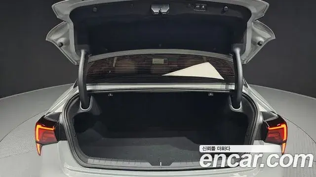 Kia K5 2025 — Photo 36/36