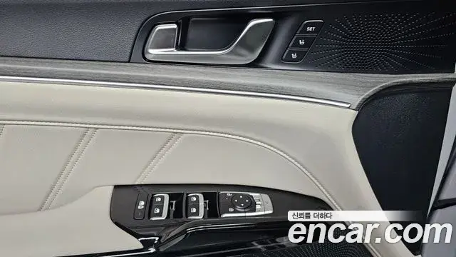 Kia K5 2025 — Photo 25/36