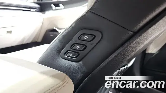 Kia K5 2025 — Photo 27/36