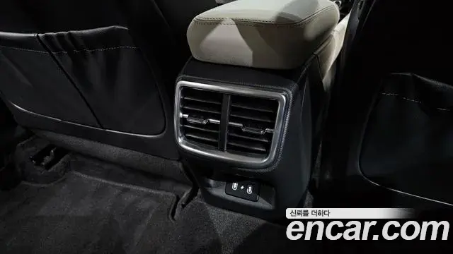 Kia K5 2025 — Photo 32/36