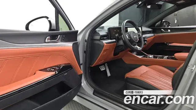 Kia K5 2025 — Şəkil 21/34