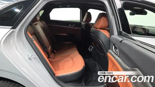 Kia K5 2025 — Şəkil 29/34