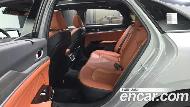 Kia K5 2025 — Şəkil 33/34