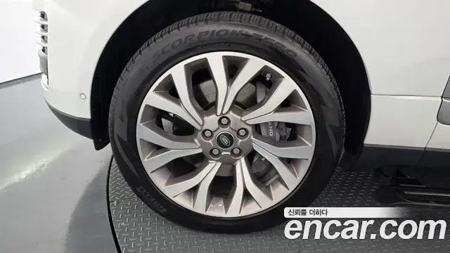 Land Rover Range Rover 2019 — Şəkil 18/34
