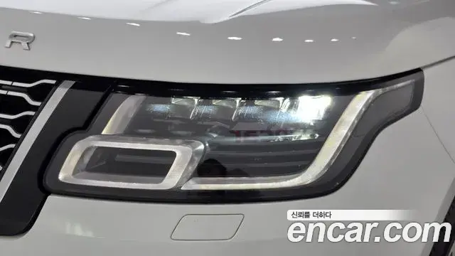 Land Rover Range Rover 2019 — Şəkil 33/34