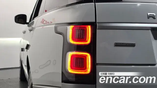 Land Rover Range Rover 2019 — Şəkil 12/34