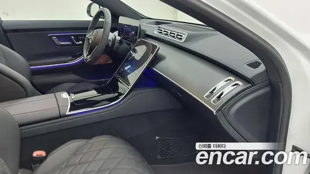 Mercedes-Benz S-Class 2025 — Фото 8/17