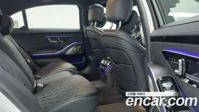 Mercedes-Benz S-Class 2025 — Фото 9/17